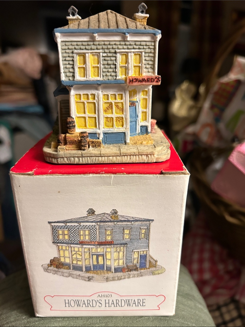 Vintage Liberty Falls, Colorado Howard’s Hardware Miniature 3” Bldg 1990’s